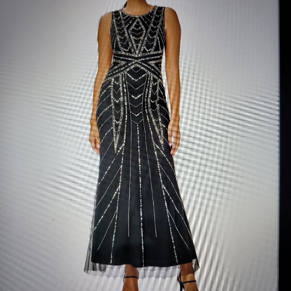 Papell Studio Women's Beaded Sleeveless Gown